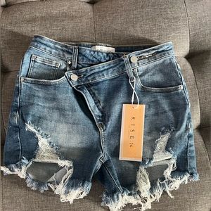 Risen Cross Over Shorts
